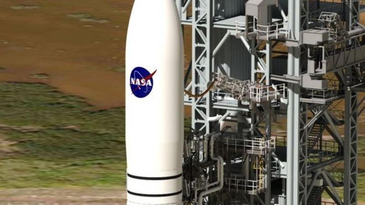 nasa va construi cea mai mare racheta care va fi folosita pentru a transporta astronauti pe marte