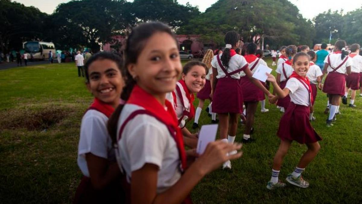 top cei mai fericiti elevi si cele mai bune scoli din lume pe ce loc se afla romania