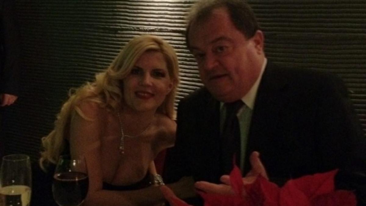 elena udrea la un pas de a fi exclusa din pdl joaca rolul mamei omida dar in interiorul pdl nu sunt