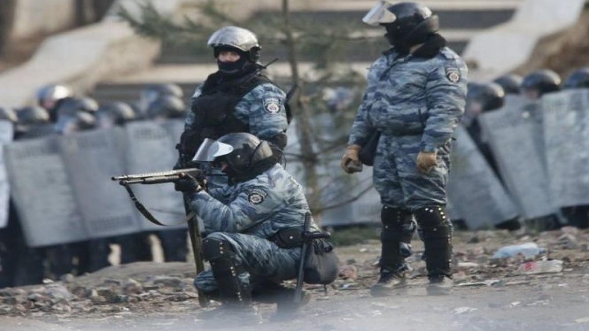 protestele de la kiev continua politia spune ca va folosi armele de foc iar klitschko se teme de un