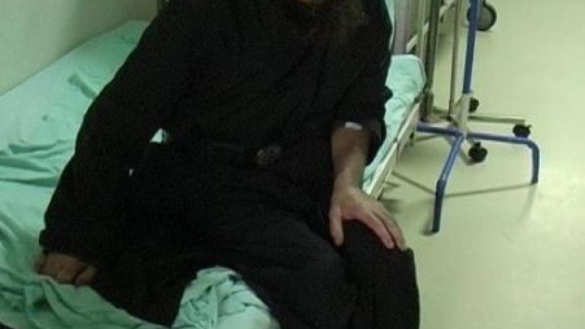 un calugar a facut scandal monstru la urgente dupa ce a fost adus beat la spital am baut ce beau