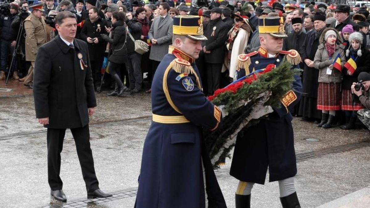 aplauze pentru iovan huiduieli pentru politicieni s a strigat jos basescu ponta si antonescu la