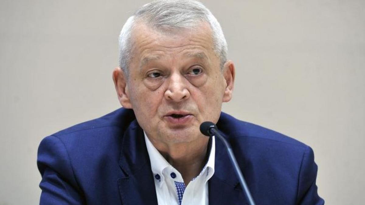 sorin oprescu toata lumea stie ce are de facut continuam pentru ca si ninsoarea continua