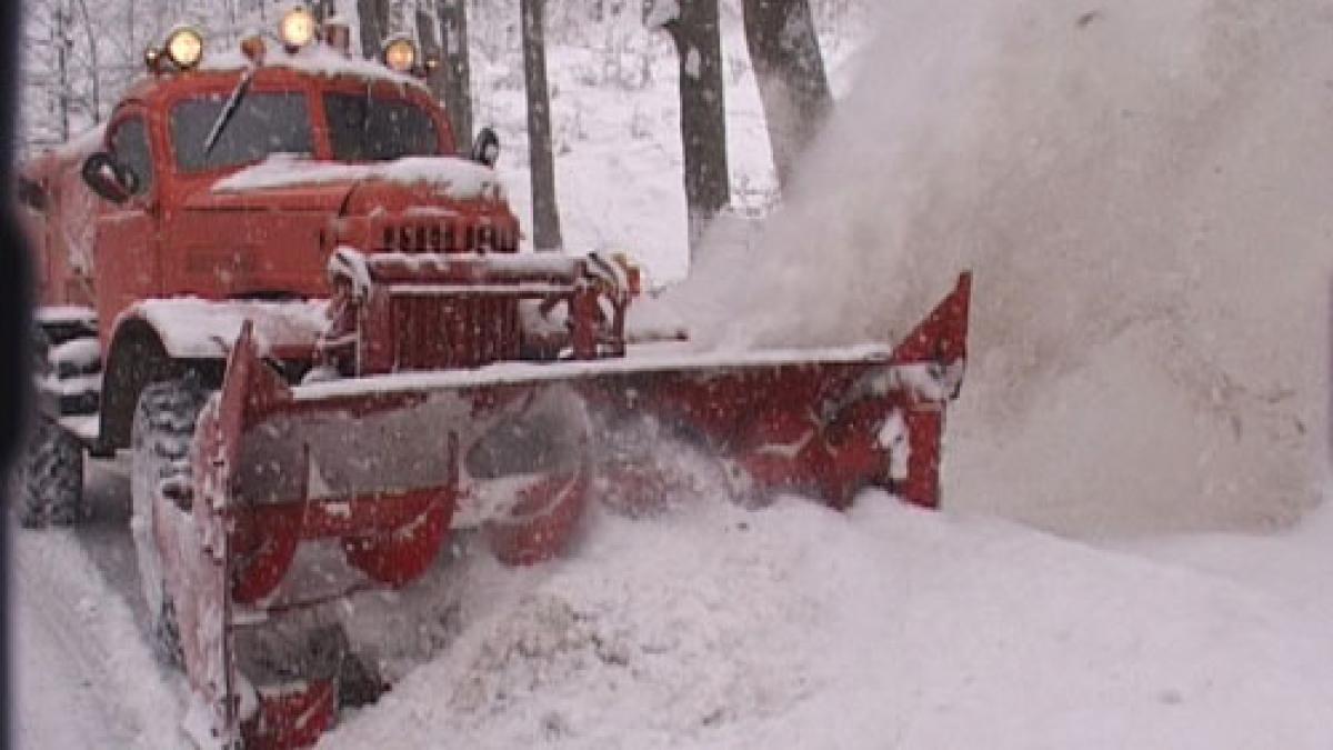 gravida din robeasca a ajuns la spital in aceasta noapte femeia preluata de acasa cu doua utilaje
