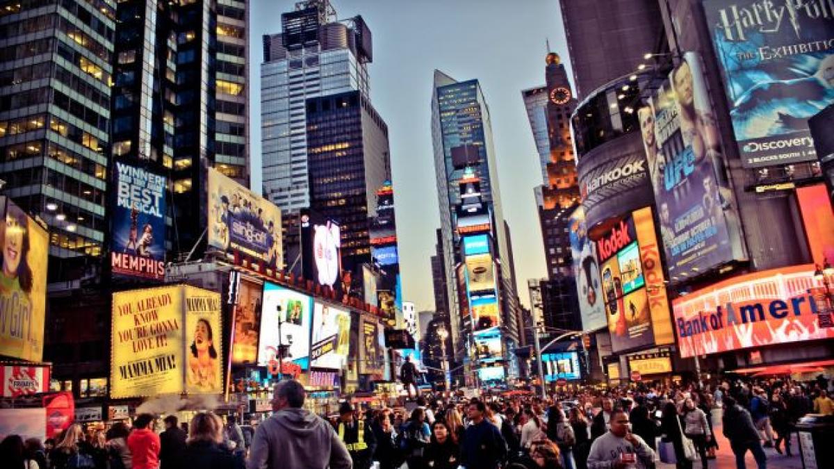 masuri de securitate sporite in new york lunetisti pe acoperisuri elicoptere in survol permanent si