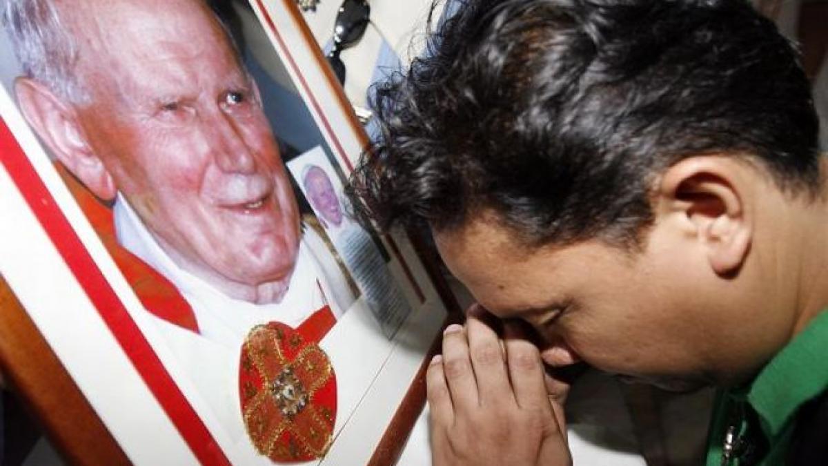 sangele papei ioan paul al ii lea a fost furat dintr o biserica italiana autoritatile nu exclud