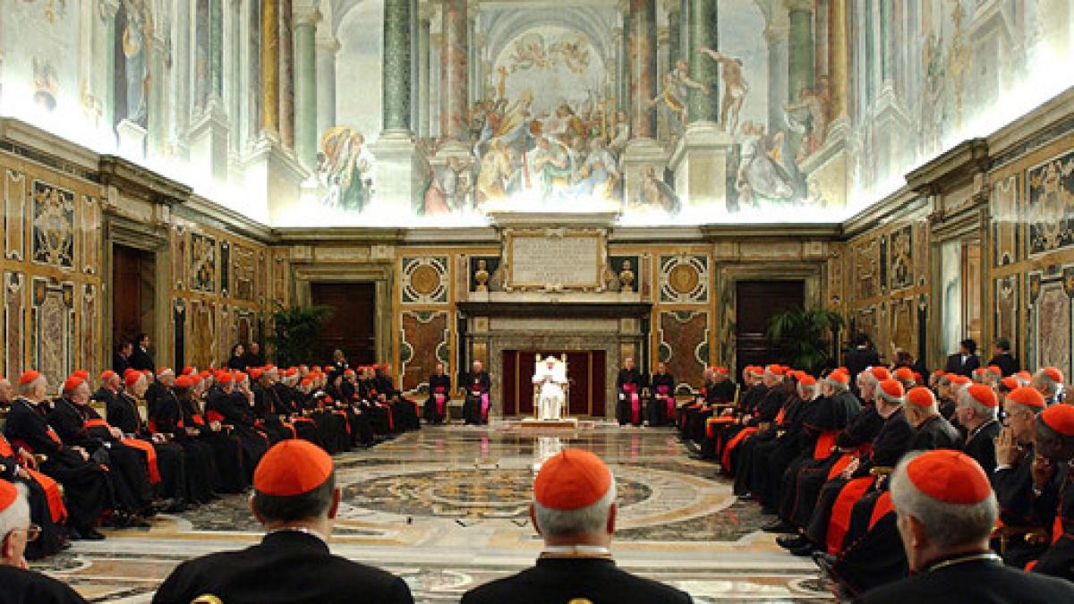 veste teribila de la vatican o secta satanica a furat sangele papei ioan paul al ii lea