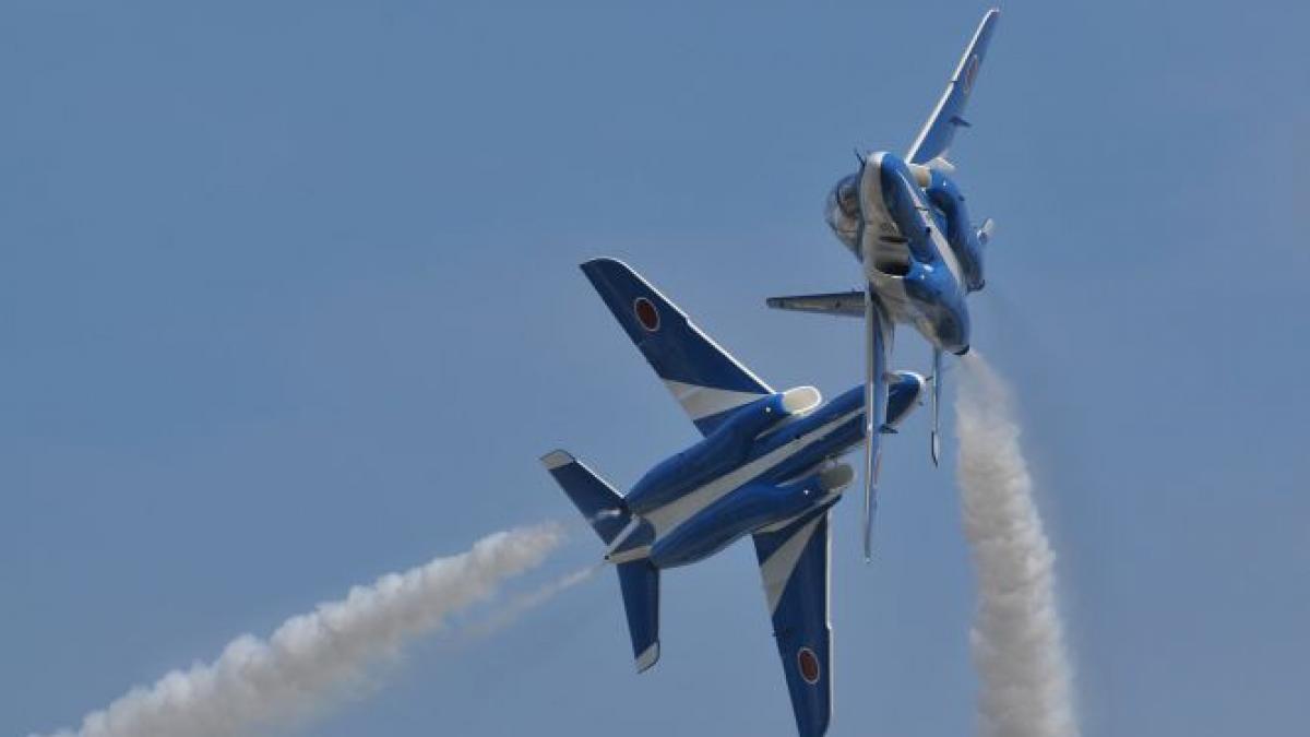 doua avioane militare japoneze s au acrosat in aer