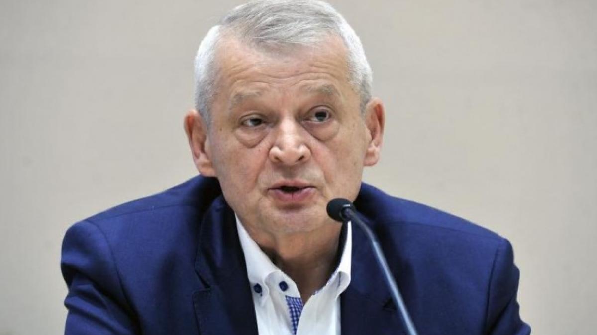 oprescu deszapezim strazile dar nu pot sa scot toata zapada din bucuresti e vorba de mii de tone