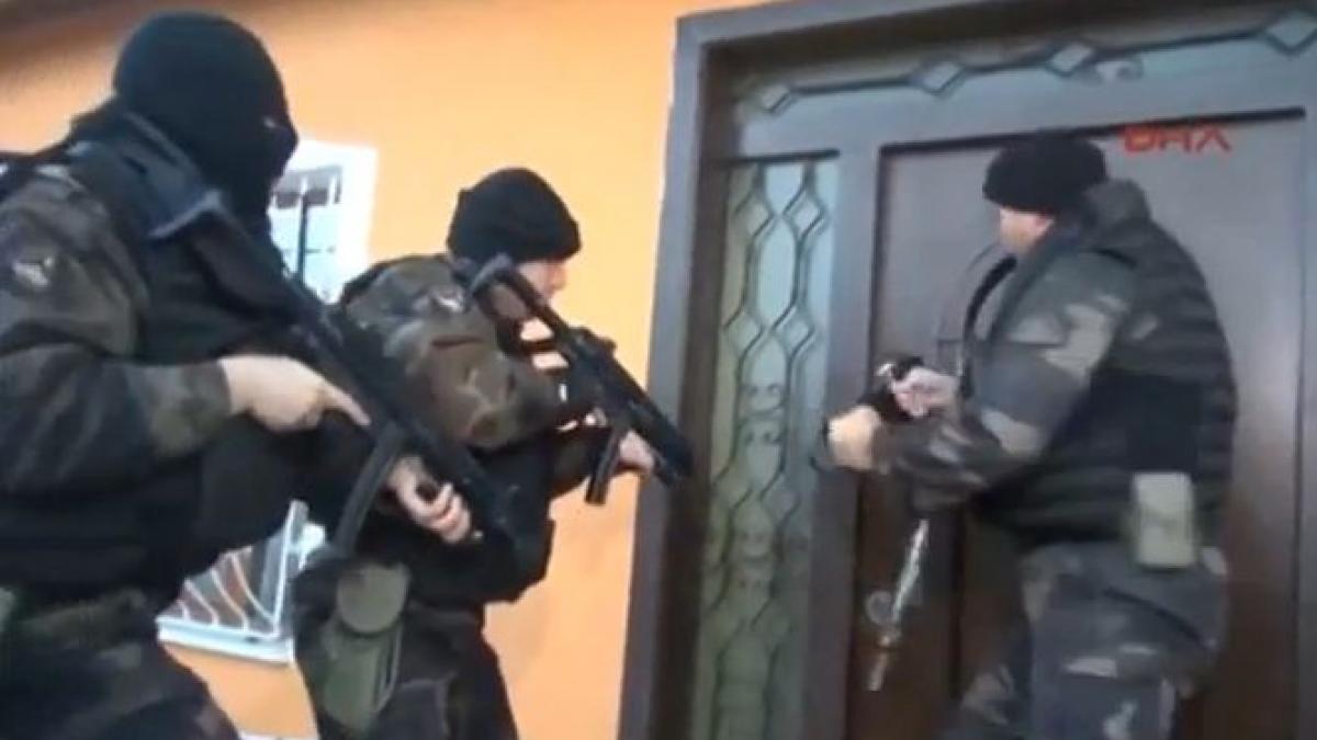 mai mare rasul cum intervin in forta mascatii turci