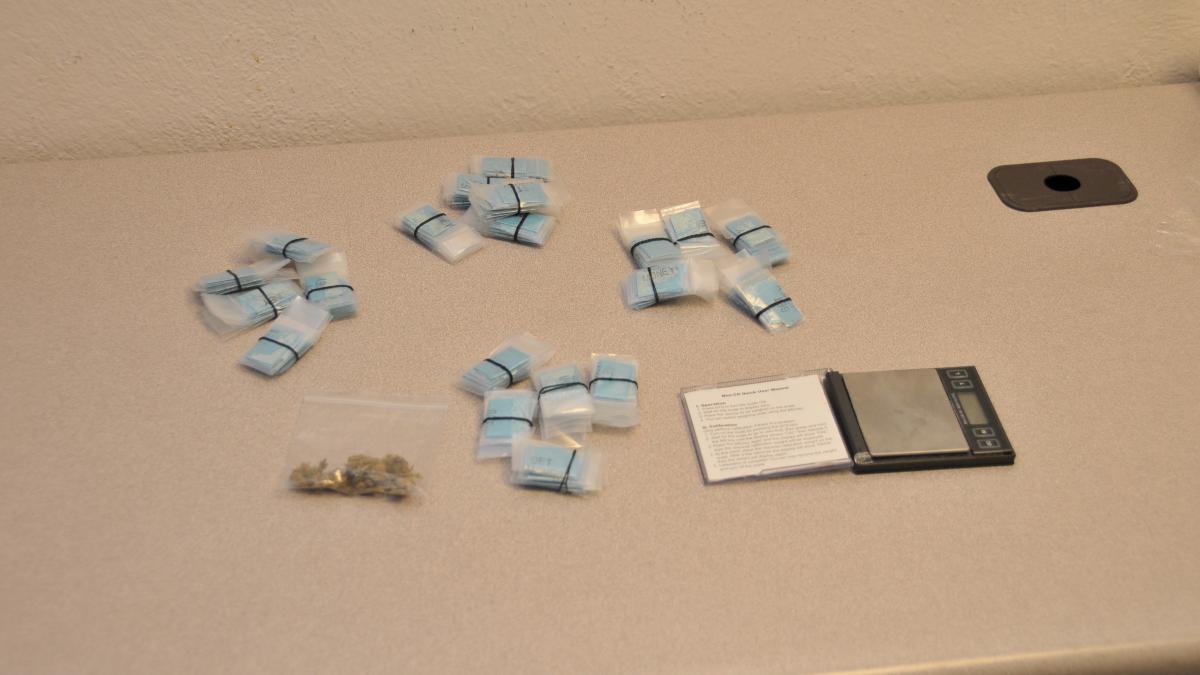 un angajat mcdonald s vindea heroina in cutiile de happy meal