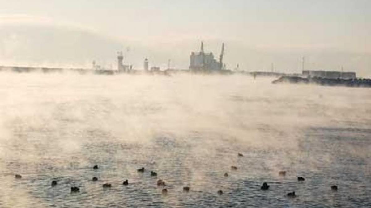 marea a inceput sa fiarba temperaturile scazute au dus la un fenomen inedit