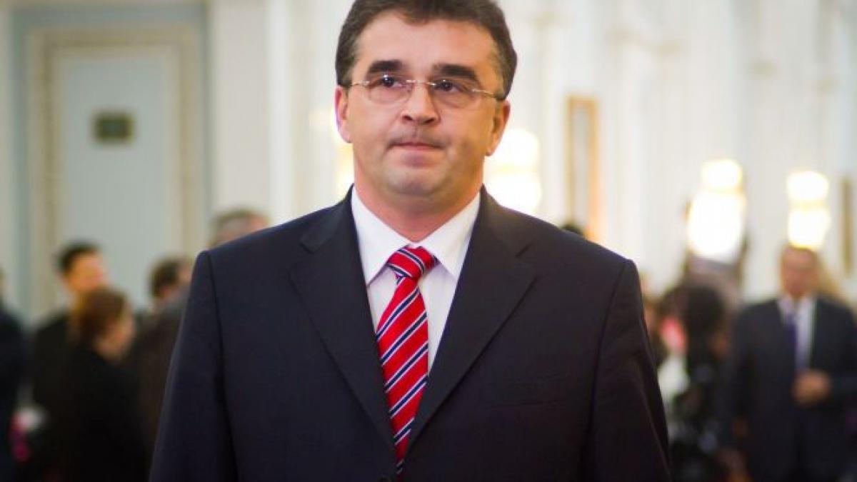 oprisan nu l demite pe baronul de braila care a jignit presa imi cer scuze o fi fost nervos