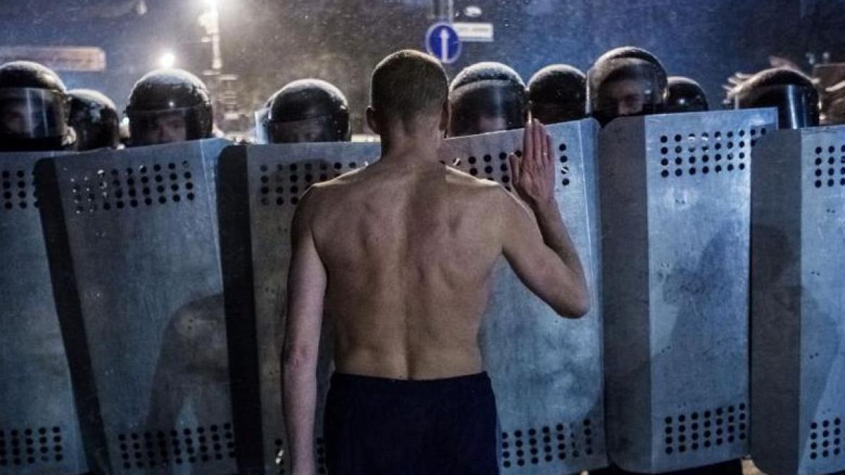 opozitia din ucraina ianukovici vrea sa instaureze stare de urgenta la kiev