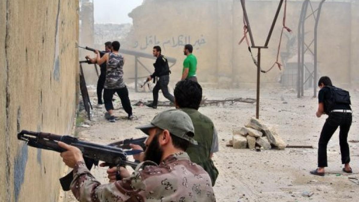 rebelii sirieni au preluat controlul asupra inchisorii centrale din alep sute de detinuti au fost