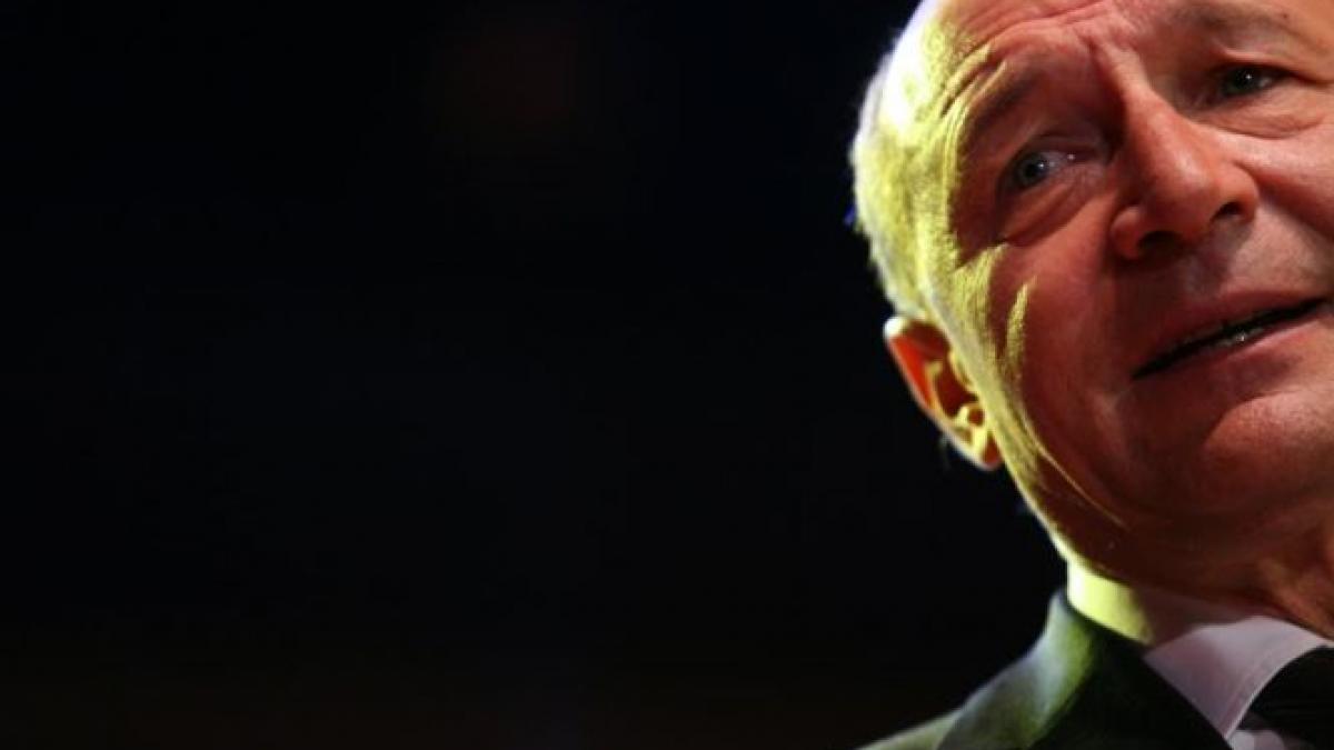 de ce plange presedintele iata cum interpreteaza psihologii lacrimile lui basescu