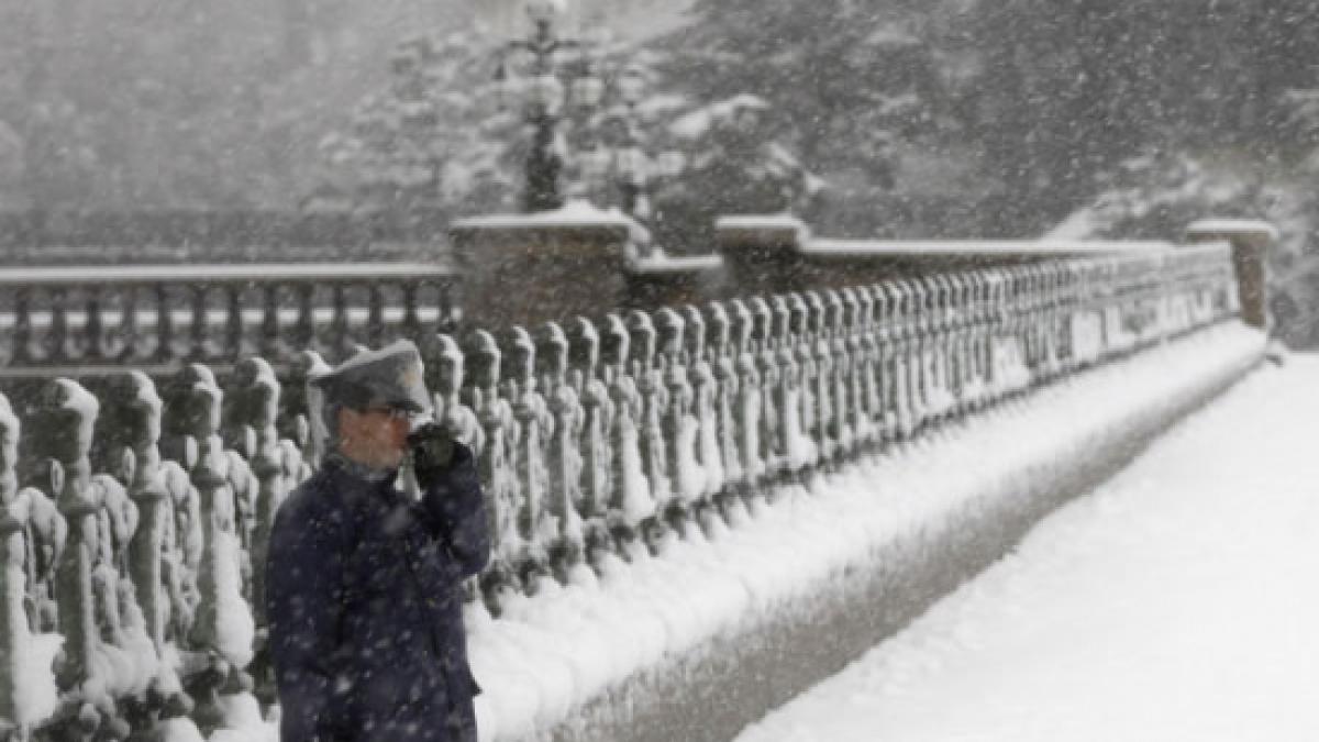 japonia se confrunta cu cea mai mare furtuna de zapada din ultima jumatate de secol cel putin 11