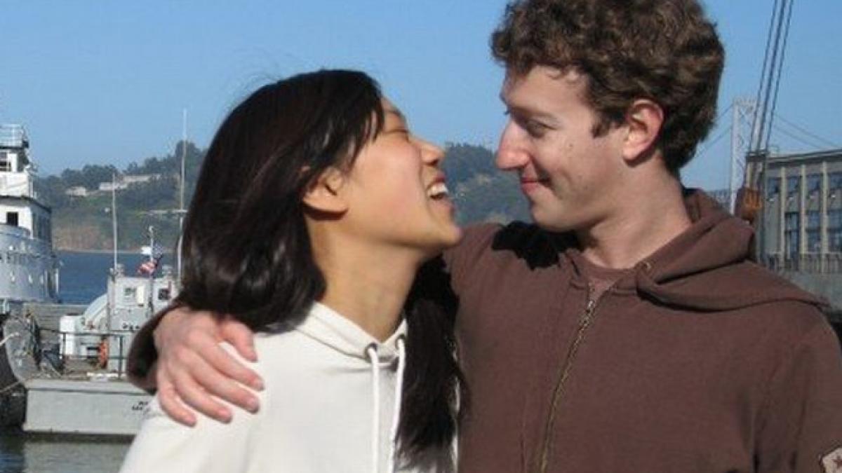 mark zuckerberg si sotia sa ocupa primul loc in clasamentul filantropilor americani