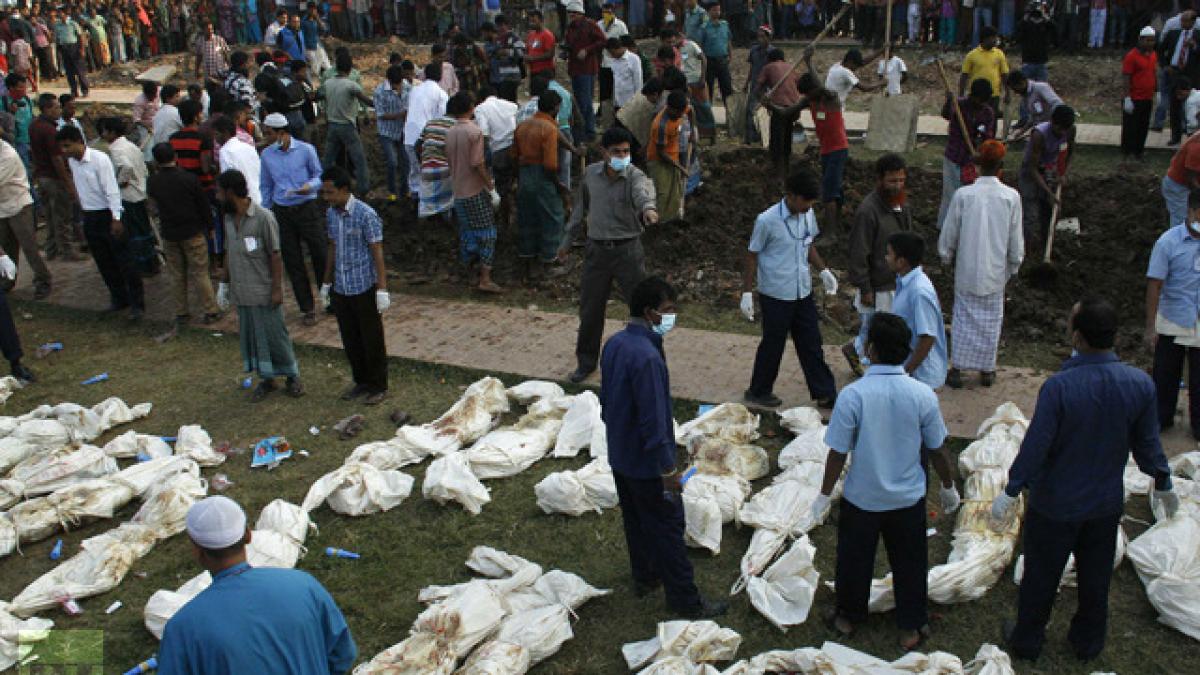 proprietarul fabricii mortii din bangladesh la inchisoare impreuna cu sotia sa