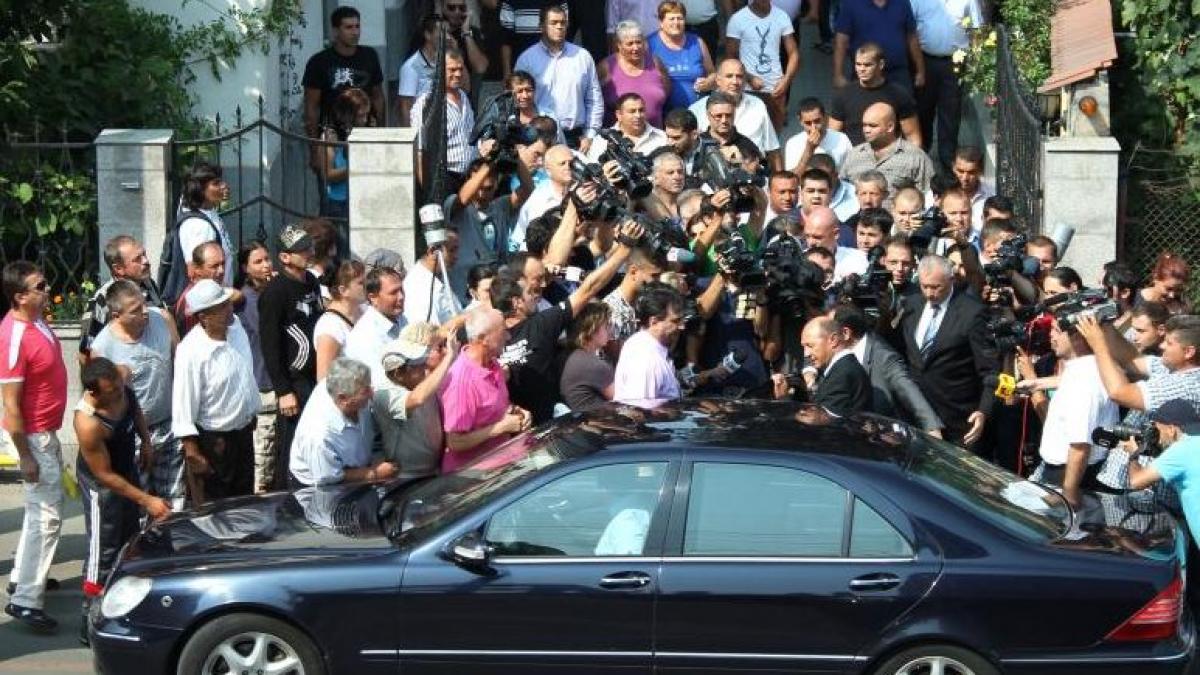 traian basescu amendat de cncd pentru discriminarea romilor ei traiesc din ce fura