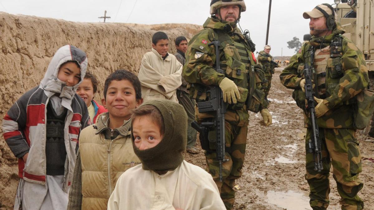 doi militari ai isaf au fost ucisi in afganistan