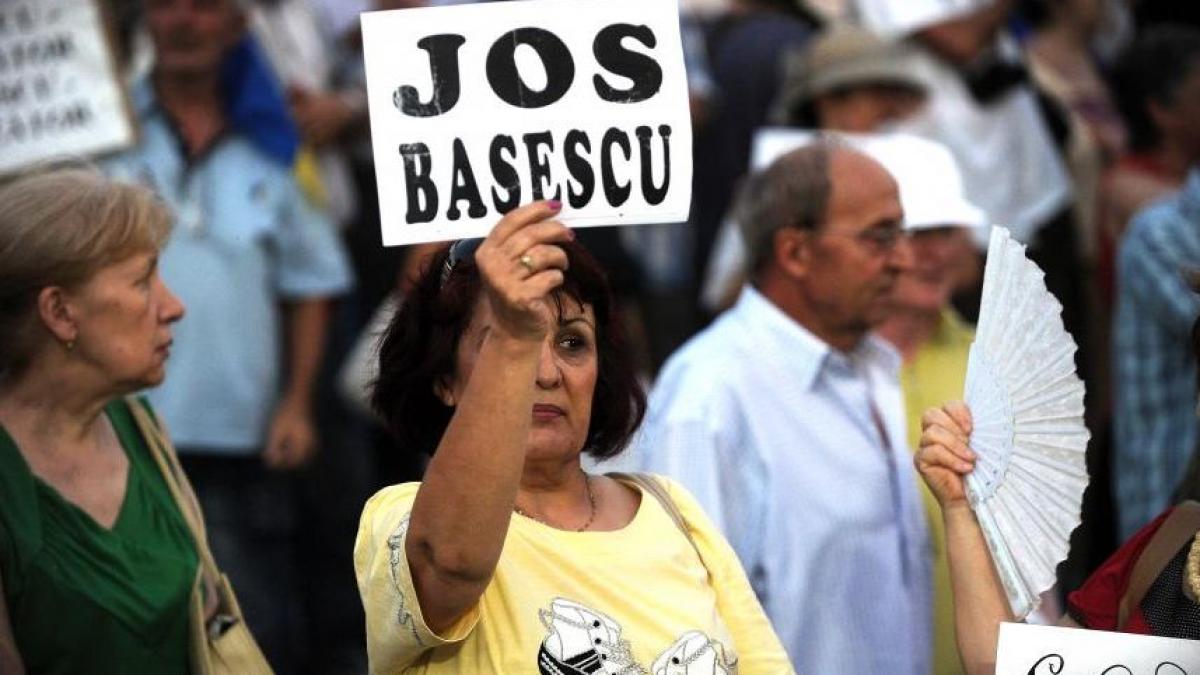 romania dupa zece ani de sclavie 2011 anul promisiunilor nerespectate si al masurilor de