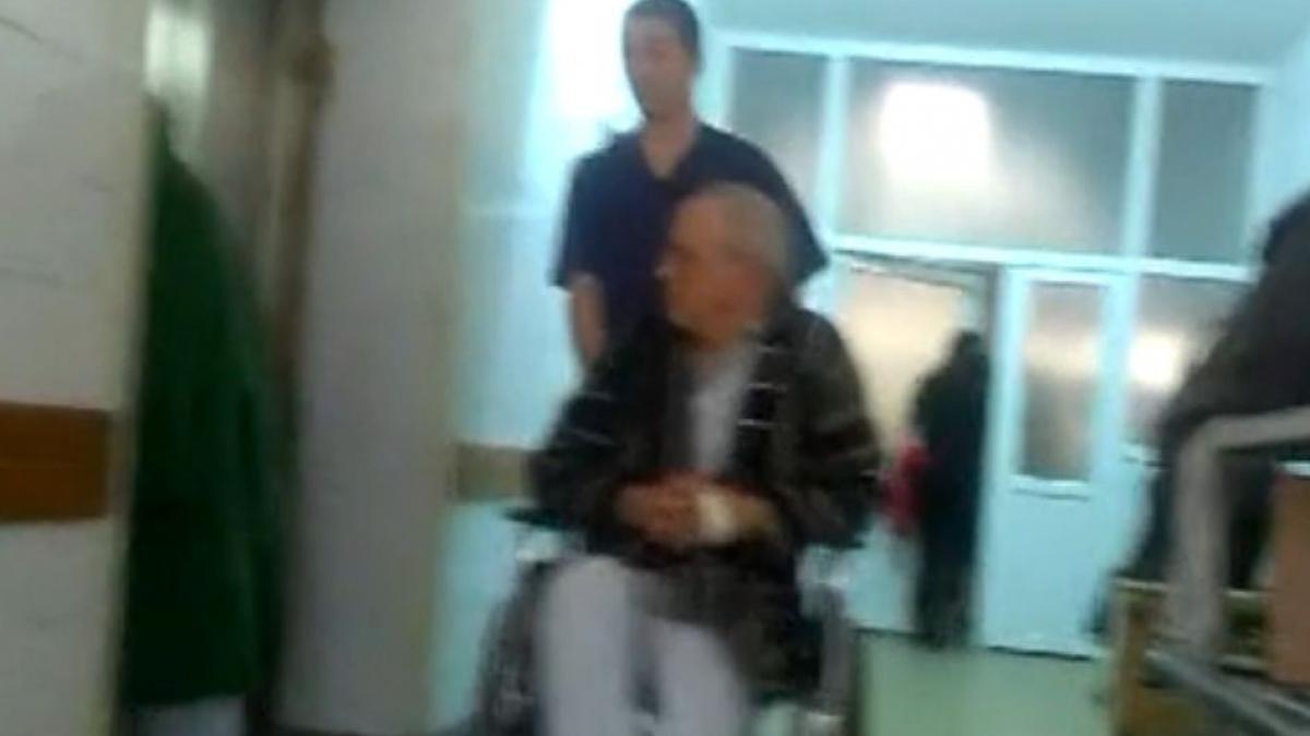 imagini in exclusivitate mircea cosma pacient de lux in spitalul de urgenta din ploiesti