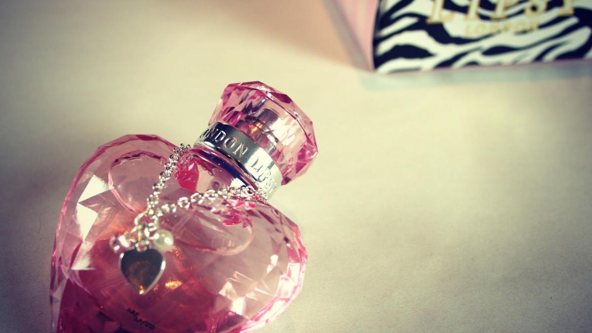 ce se intampla atunci cand te dai cu parfum este foarte periculos mai ales pentru femeile