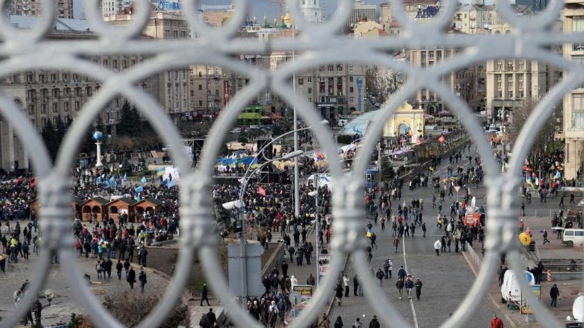 avertisment dur suntem destul de puternici incat sa punem pe oricine la locul sau