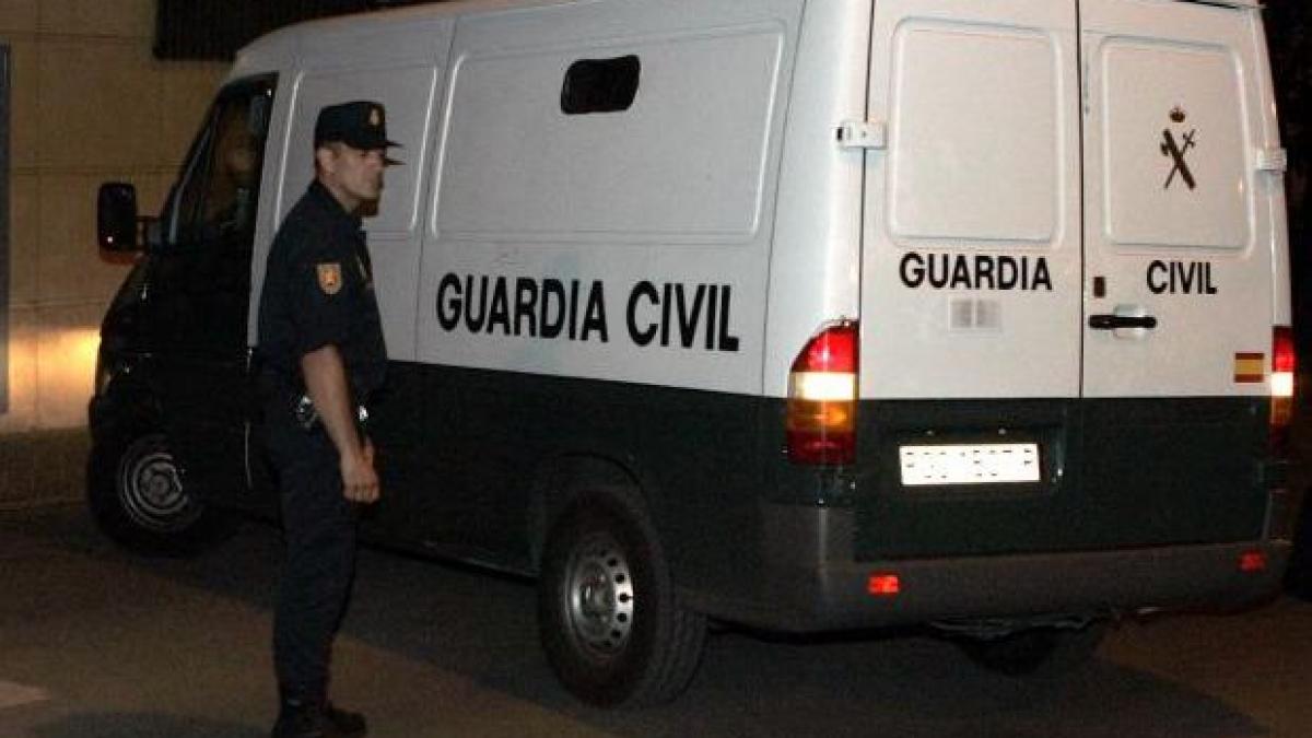 un roman este acuzat de torturarea si uciderea unui spaniol