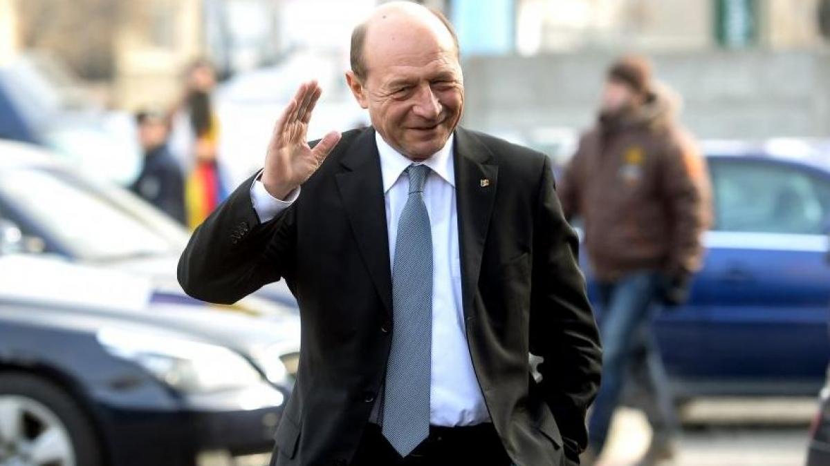 dezvaluiri uluitoare la secvential basescu prima spaga si primele delatiuni