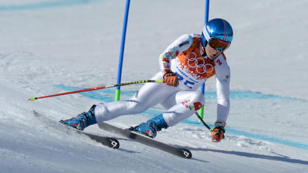 cosr edit miklos ar trebui sa dea inapoi statului roman banii cheltuiti cu pregatirea ei