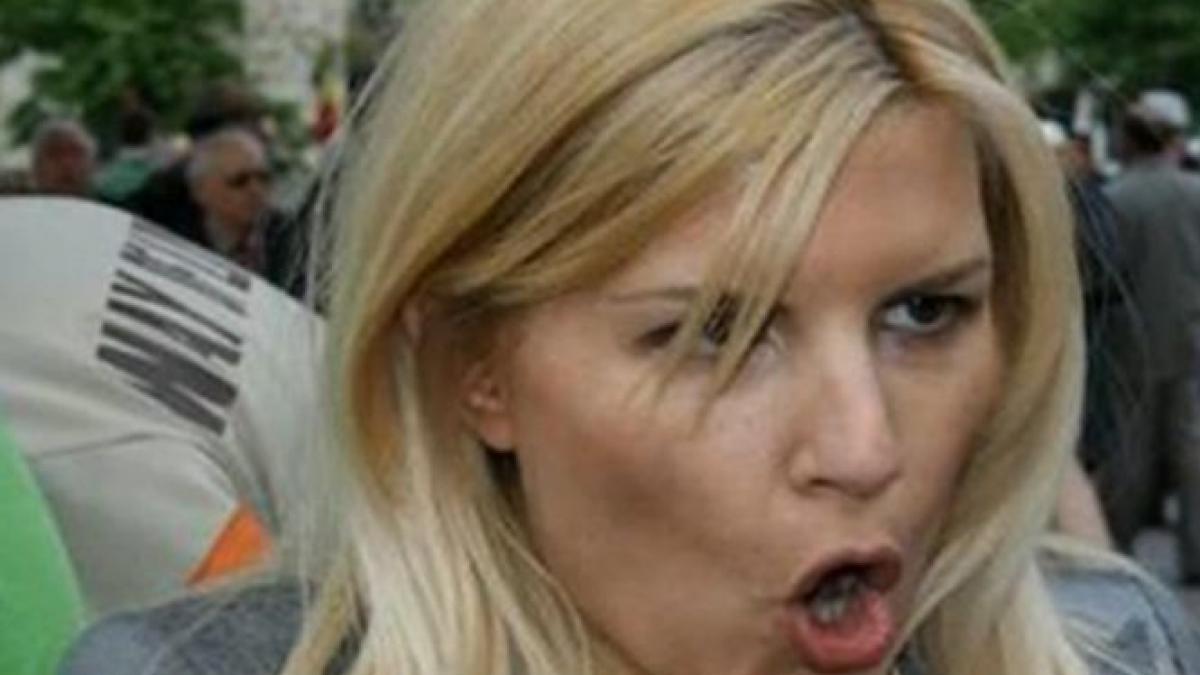 deziluzia optica o blonda furtunoasa