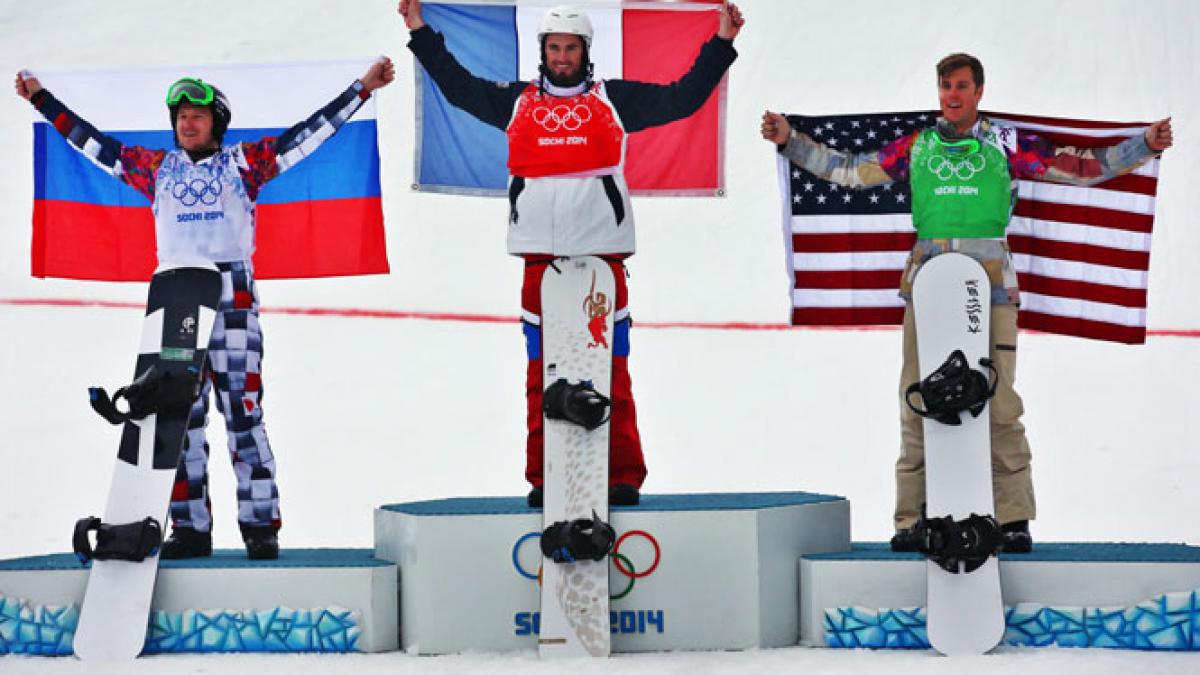 francezul pierre vaultier campion olimpic in proba de snowboard cross