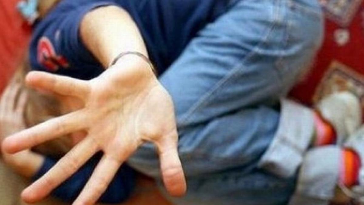 bataia se invata la scoala elev de 11 ani din vaslui cercetat de politisti dupa ce i ar fi rupt