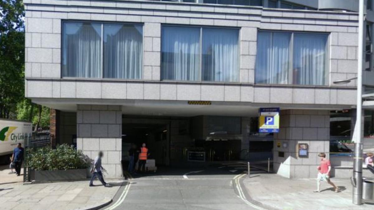 cat costa cel mai scump loc de parcare din europa face cat 250 de salarii minime nete