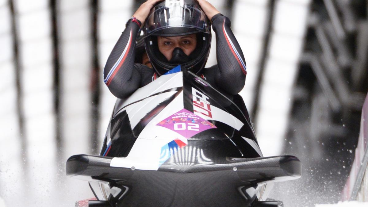 echipajul de bob dublu feminin al romaniei locul 17 la jo de iarna de la soci