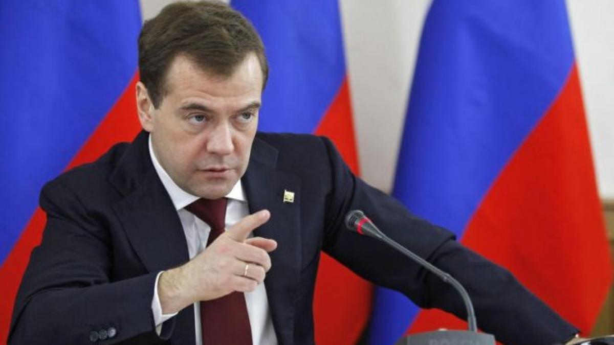 medvedev l a sfatuit pe ianukovici sa nu se mai poarte ca o carpa