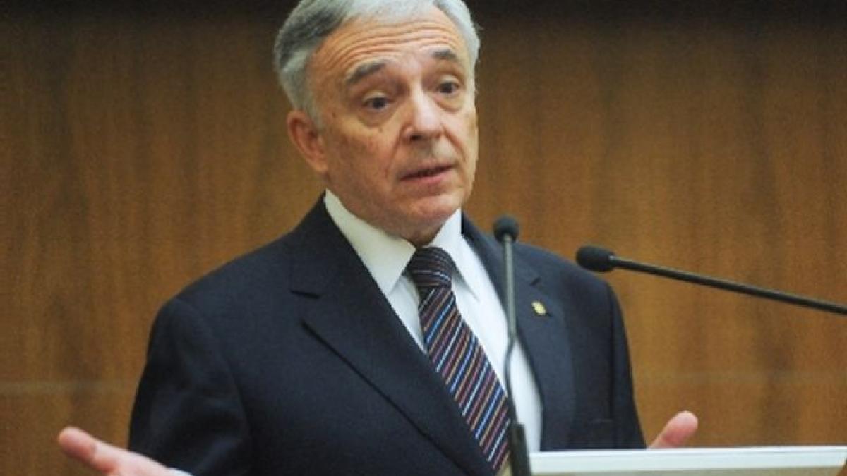 mugur isarescu a devenit doctor honoris causa al universitatii din bucuresti