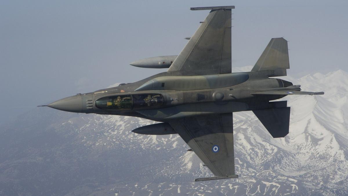 raid al avioanelor pakistaneze asupra pozitiilor talibanilor 15 persoane au fost ucise