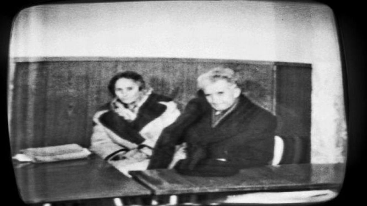 epoca de aur de vanzare o casa de licitatie scoate la vanzare obiecte apartinand cuplului ceausescu