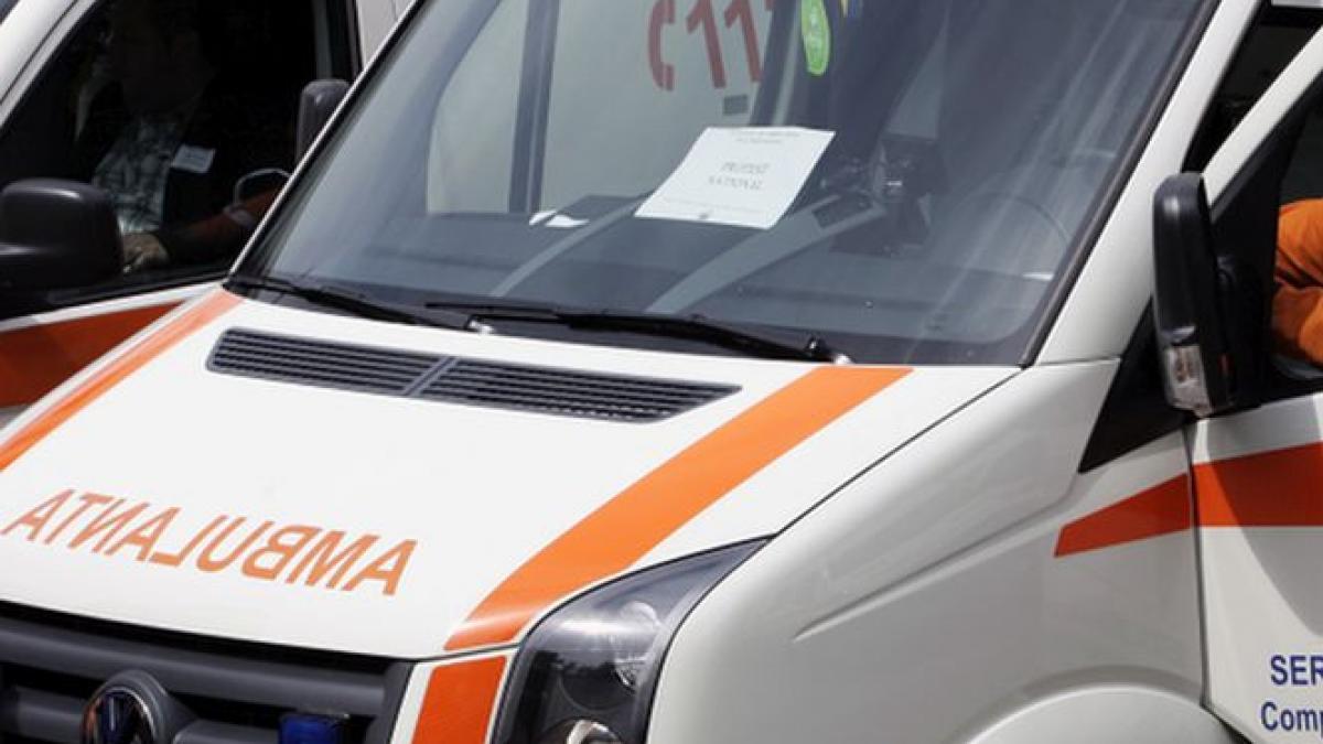 o eleva in coma a batut medicii care incercau sa i acorde prim ajutor