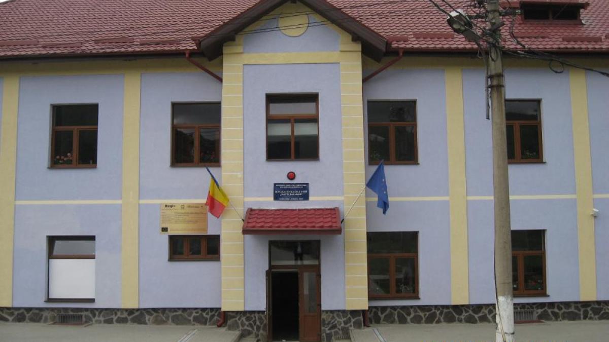 p turnu rosu o scoala moderna de nota regio