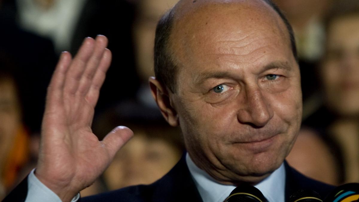 basescu dupa retragerea pnl de la guvernare am semnat decretele de numire a interimarilor nu fac