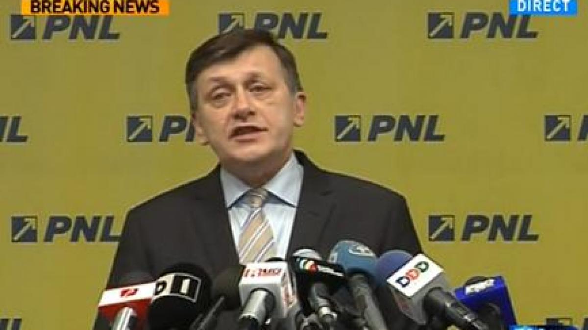 crin antonescu basescu crede ca e normal ca de cate ori deschide gura sa injure intr o anumita