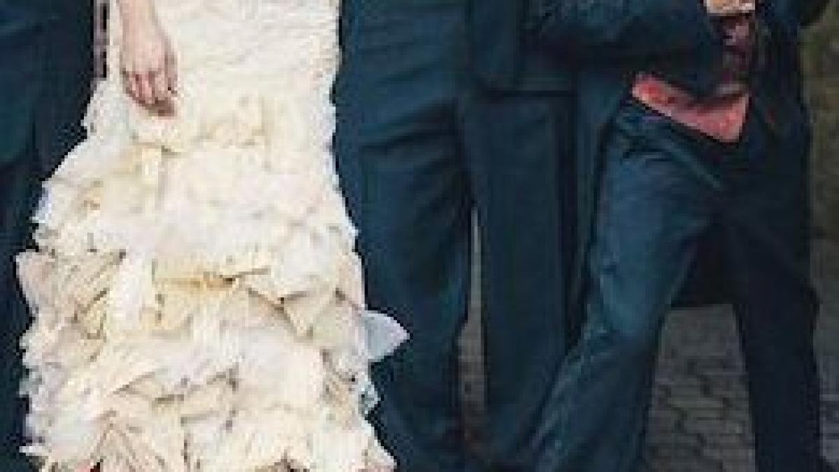 nimeni din familia miresei n a stiut cum arata mirele pana in ziua nuntii iata ce surpriza de