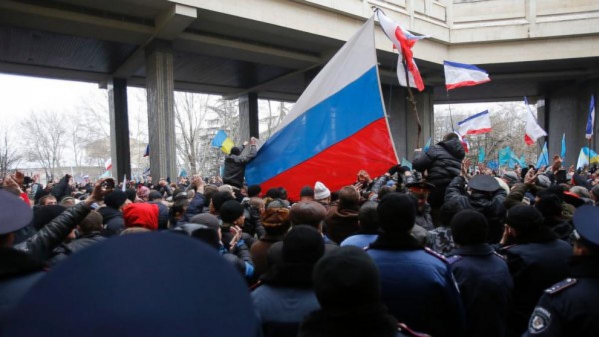 autoritatile ucrainene au preluat controlul asupra aeroporturilor din crimeea