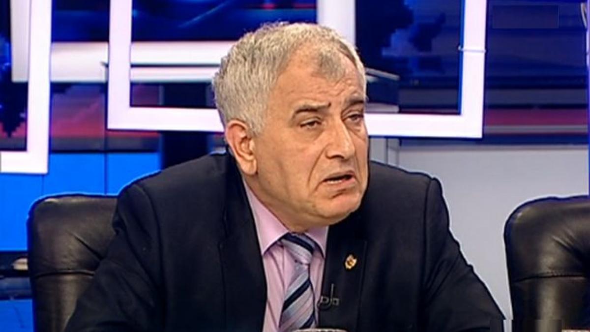 dumitru pelican vor fi baionetele pe masa nu exclud tradari in usd