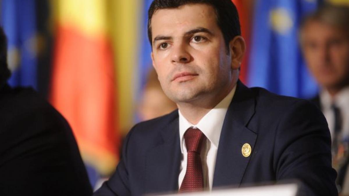 pc antonescu a invitat senatori pc la discutii incercand sa i racoleze la pnl