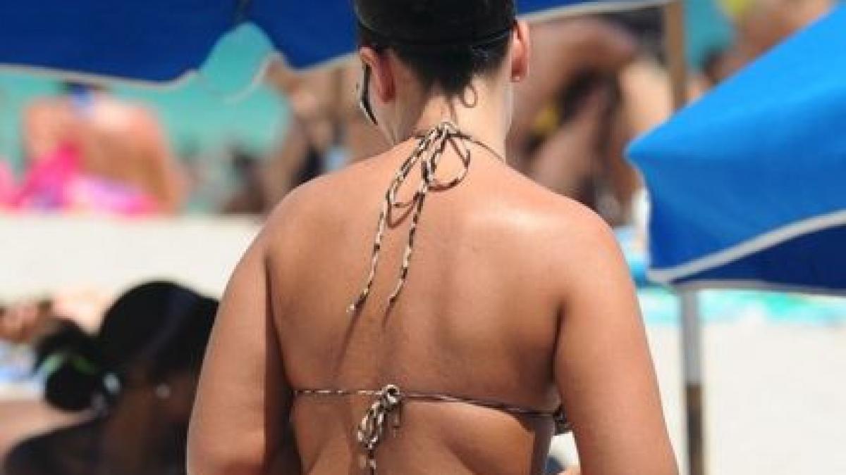 ultima moda in materie de costume de baie e ca si cum n ai purta nimic pe tine